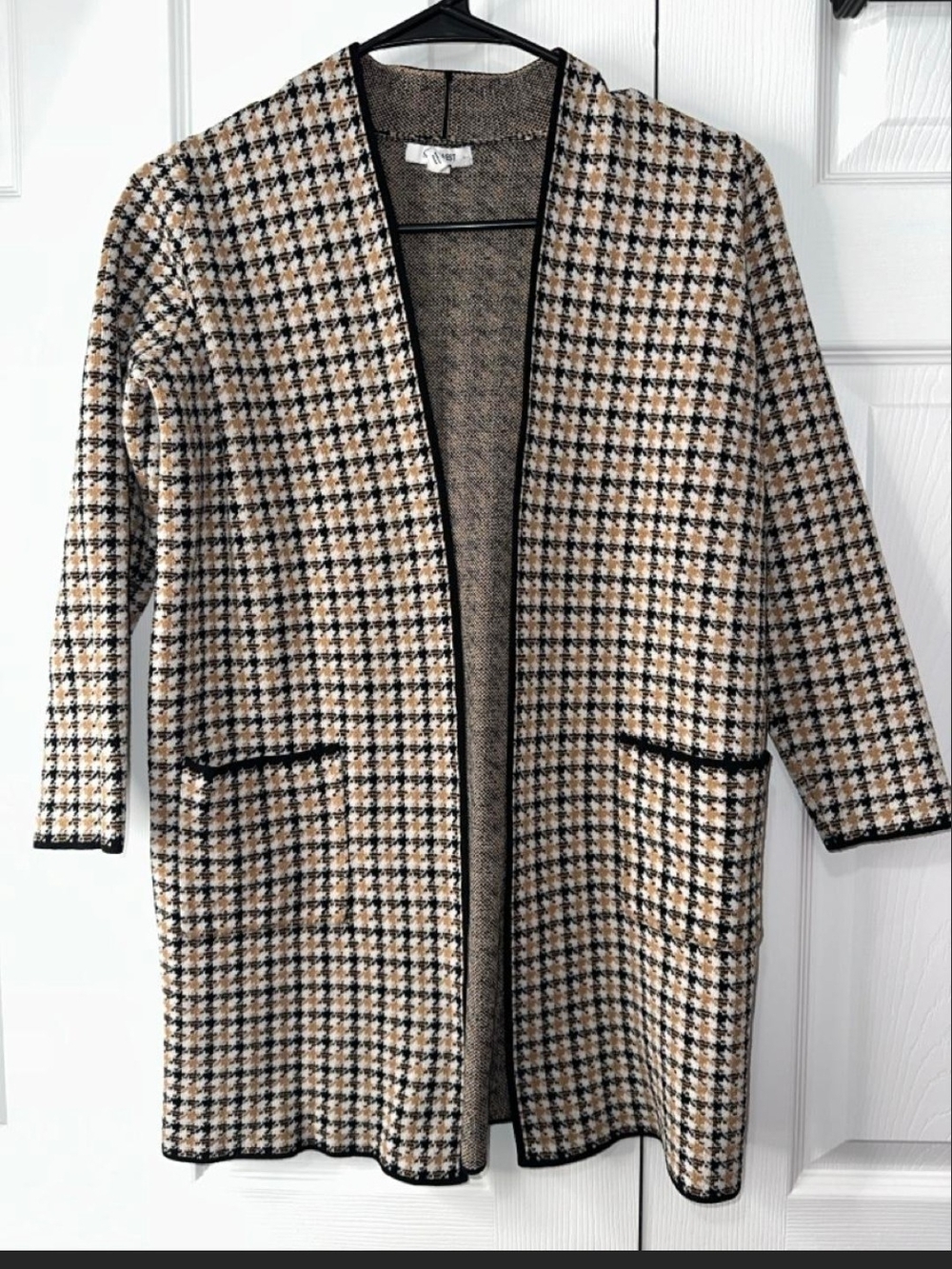 Nine West Beige and Black Houndstooth Open-Front Cardigan